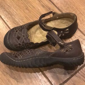 Comfy shoes worn once